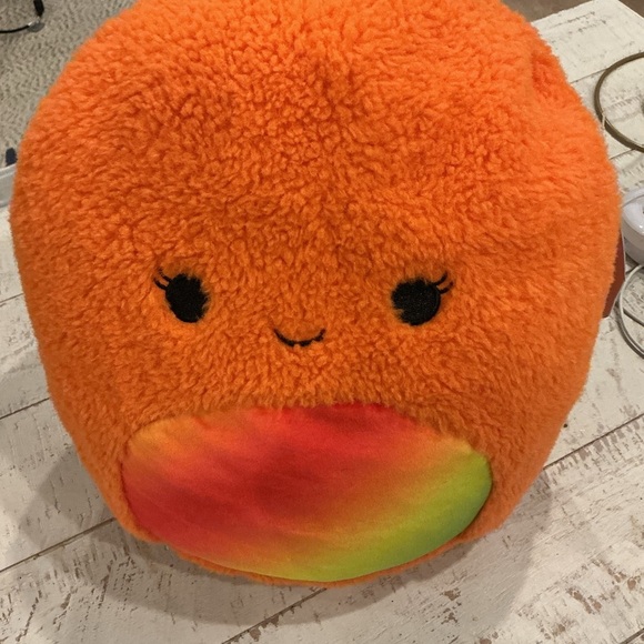 NWT Squishmallow FuzzAMallows LOUIE the MANGO Fruit Plush - Picture 3 of 5